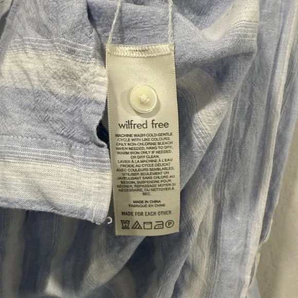 Aritzia - Wilfred Free striped relaxed linen blend button front shirt - Picture 9 of 9